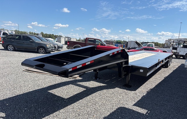 Trailer lowboy petrolero Nuttall 235LB 2008 — Texas, EE.UU.