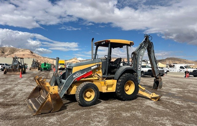 Retroexcavadora John Deere 410J 4x4 2011 (cabina abierta) — Nevada, EE.UU.