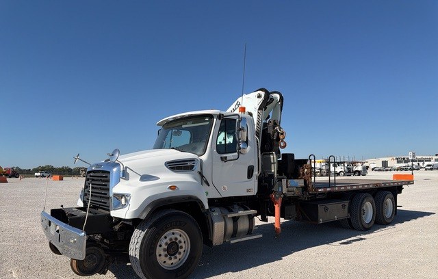 Camión grúa Freightliner 114SD 6x4 2020 con grúa articulada Cormach 28200-E6 2019 — Misuri, EE.UU.