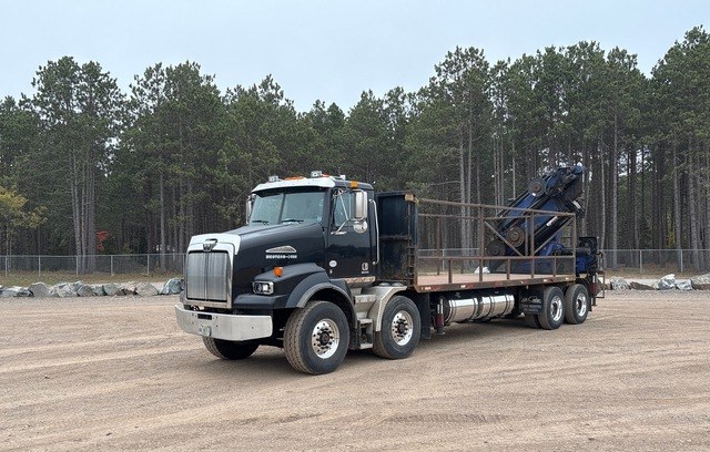 Camión grúa Western Star 4800 TS 8x4 doble dirección 2019 con grúa articulada PM 47524 PX 2017 — Nueva Escocia, Canadá