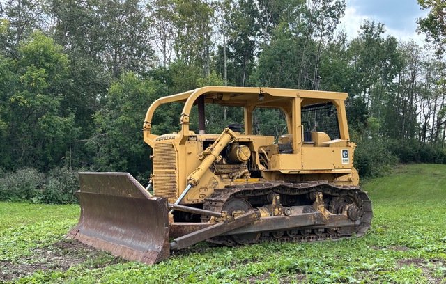 Bulldozer Caterpillar D7G 1977 — Saskatchewan, Canadá