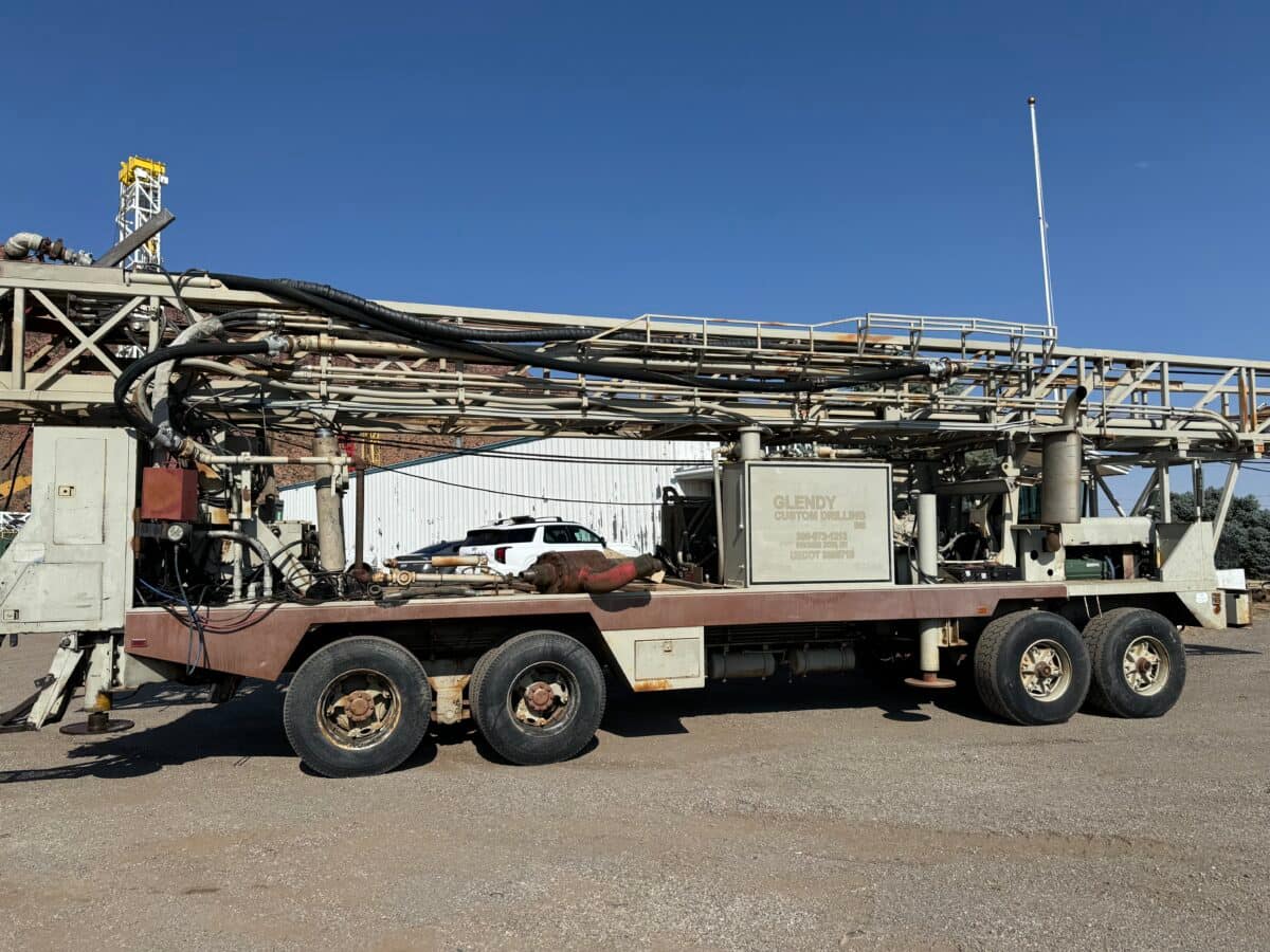 1982 Speedstar/ Gefco 70K Drill Rig