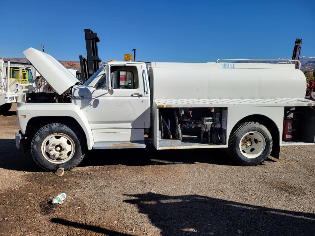 1984 Ford F-600 Fuel Truck