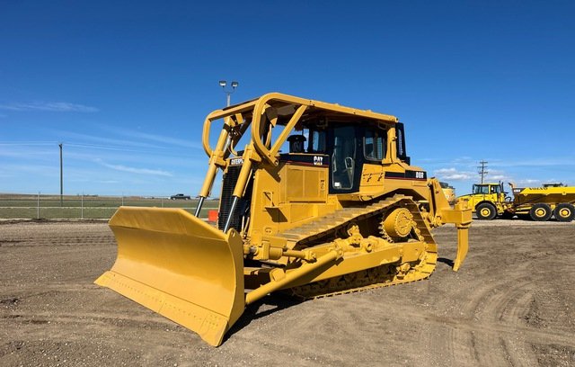 Bulldozer Caterpillar D8R 1999 — Alberta, Canadá