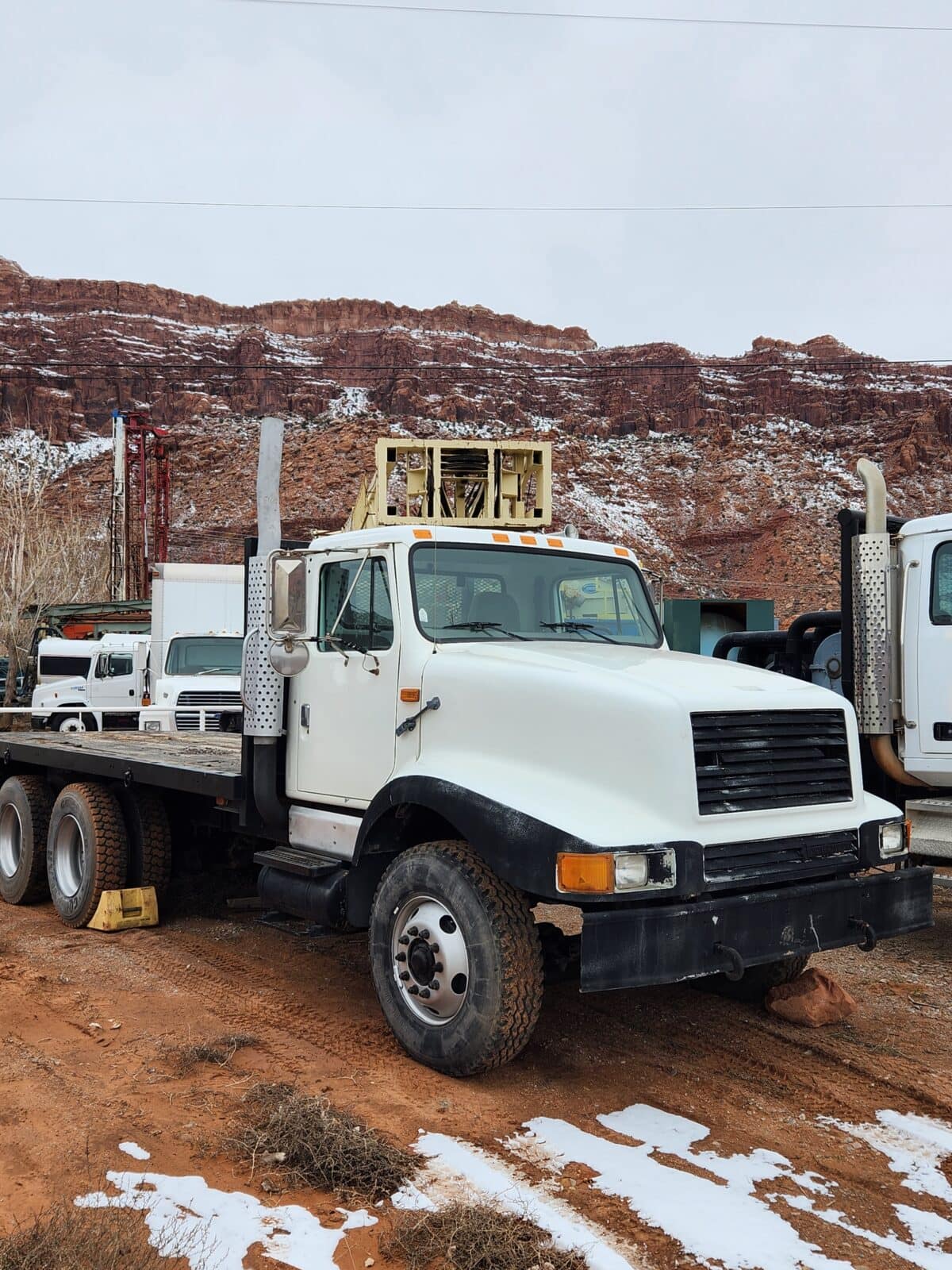 2002 INTERNATIONAL F-2674