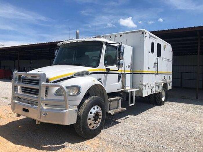 Camión de slickline Freightliner 2006 — Slickline