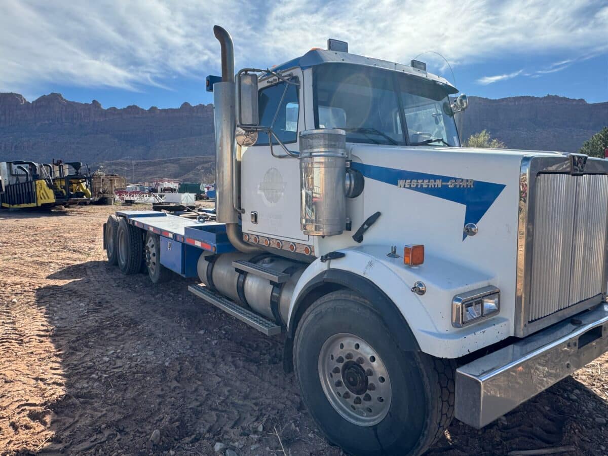 2007 Western Star 4900 Winch Truck