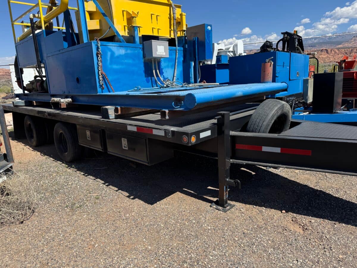 2011 Abut Trailer