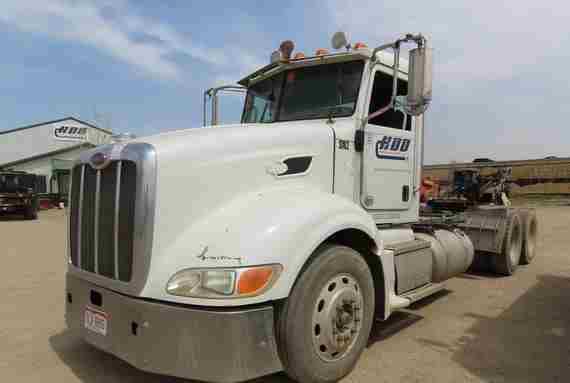 2011 Peterbilt 386 Truck