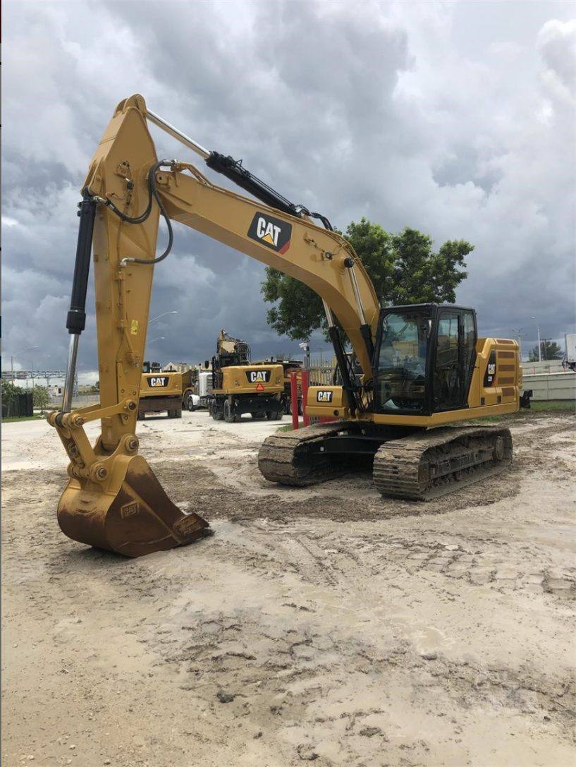 2017 Caterpillar 320 Excavadora — Excavadoras
