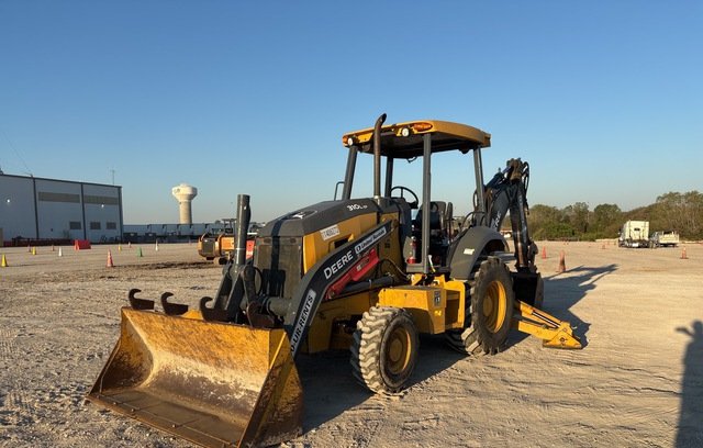 Retroexcavadora John Deere 310L EP 4x4 2022 — Texas, EE.UU.