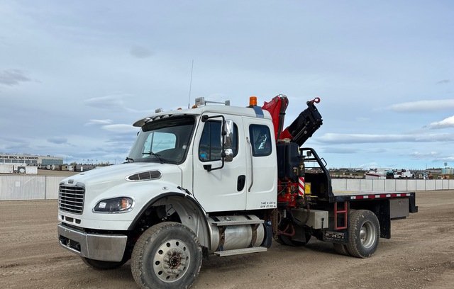 Camión grúa Freightliner M2 2023 — Alberta, Canadá