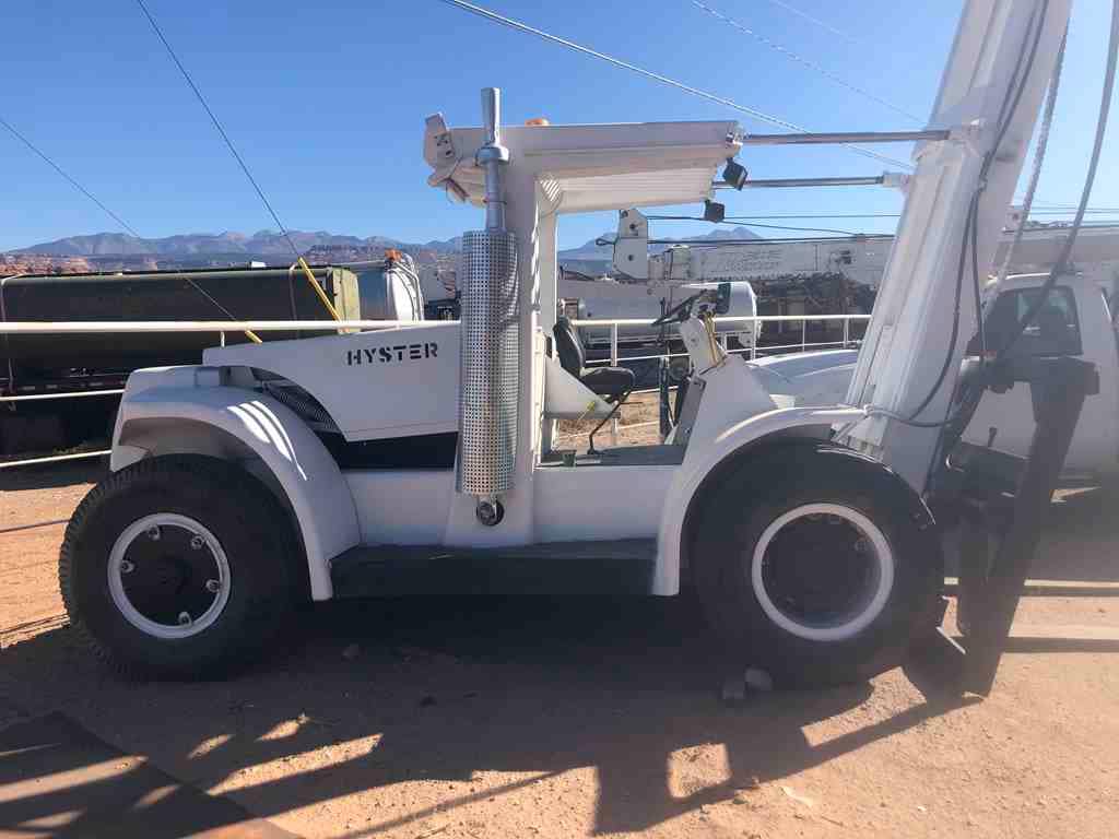 Clark (10 Ton) Forklift