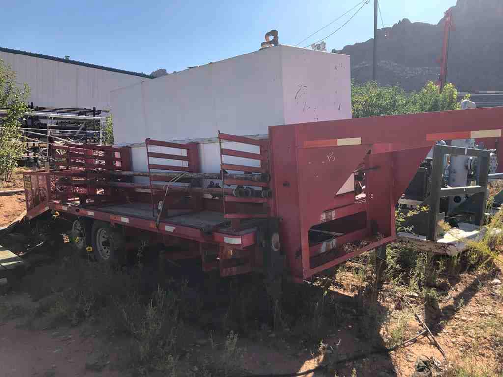 2005 DynaFab 1200 Gallon Daul Enclosure Fuel Tank