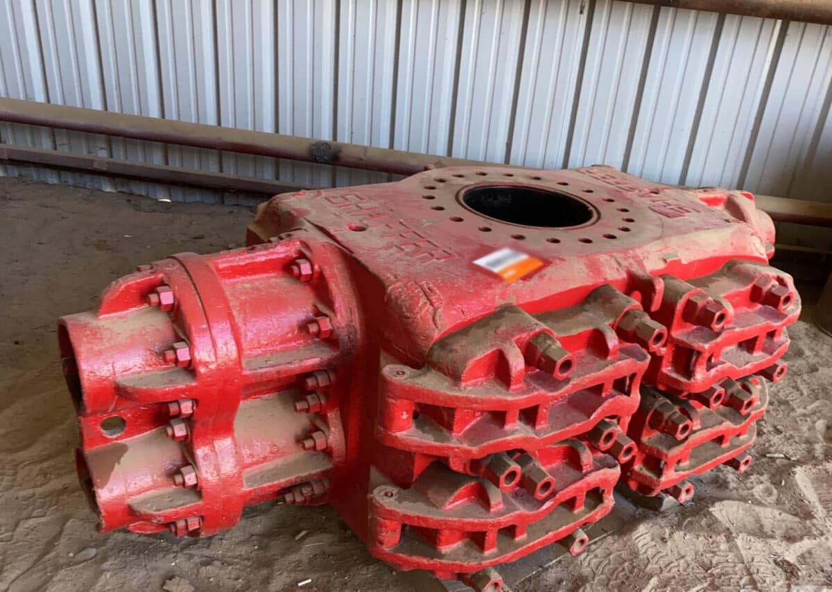 Shaffer 13-5/8" x 3,000LBS Double Blowout Preventer
