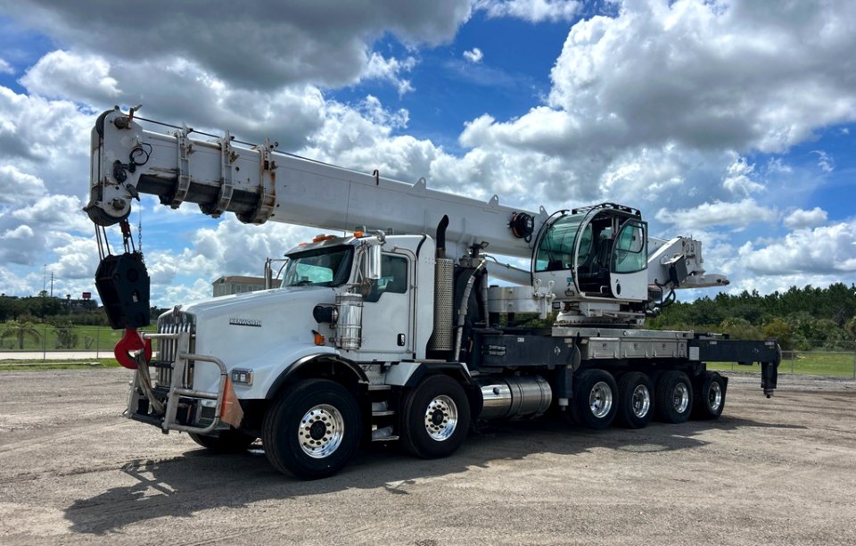 2015 Manitex TC700 sobre Kenworth T800